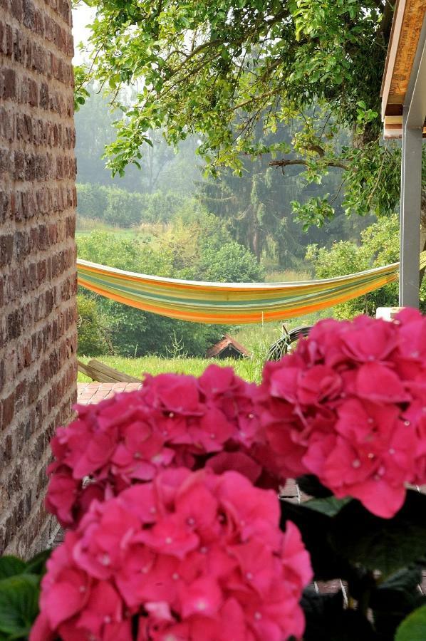 Bed and Breakfast Boerderaaj Bilzen Exterior foto